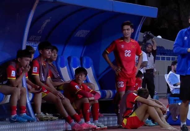 truot-ve-di-wc-hlv-brazil-van-tu-hao-toi-noi-voi-cac-hoc-tro-hay-ngang-cao-dau-roi-giai