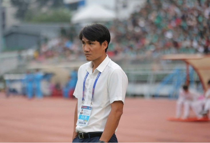 hlv-quoc-anh-trach-cong-phuong-neu-cau-ay-ghi-ban-cuc-dien-da-khac