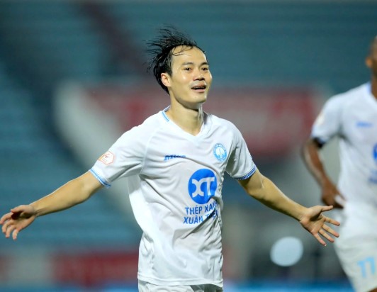 van-toan-len-ban-mo-chan-thuong-giong-van-hau-hlv-kim-lo-sot-vo