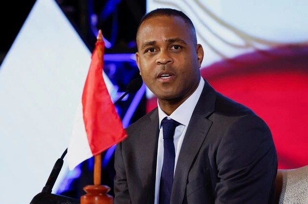 chuyen-gia-indo-pssi-nen-moi-park-hang-seo-ve-thay-hlv-kluivert-chi-co-ong-ay-la-phu-hop-nhat